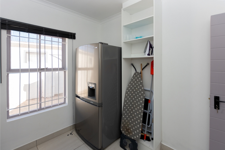 4 Bedroom Property for Sale in Mykonos Western Cape
